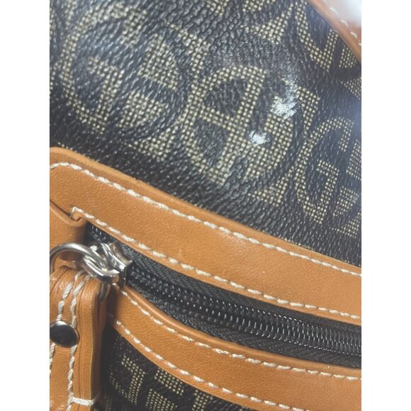 Giani Bernini Block Signature Hobo Handbag New With Tags Minor Imperfection - Picture 8 of 8